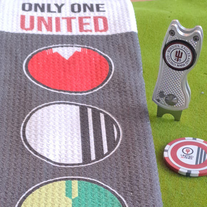 Manchester United - Towel, Pitch Mark Tool and Metal Ball Marker