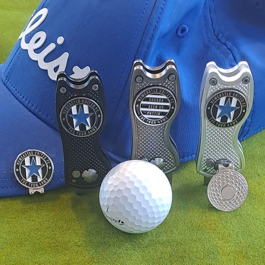 Newcastle - Pitch Mark Repair Tool, Cap Clip and 2 Metal Ball Markers