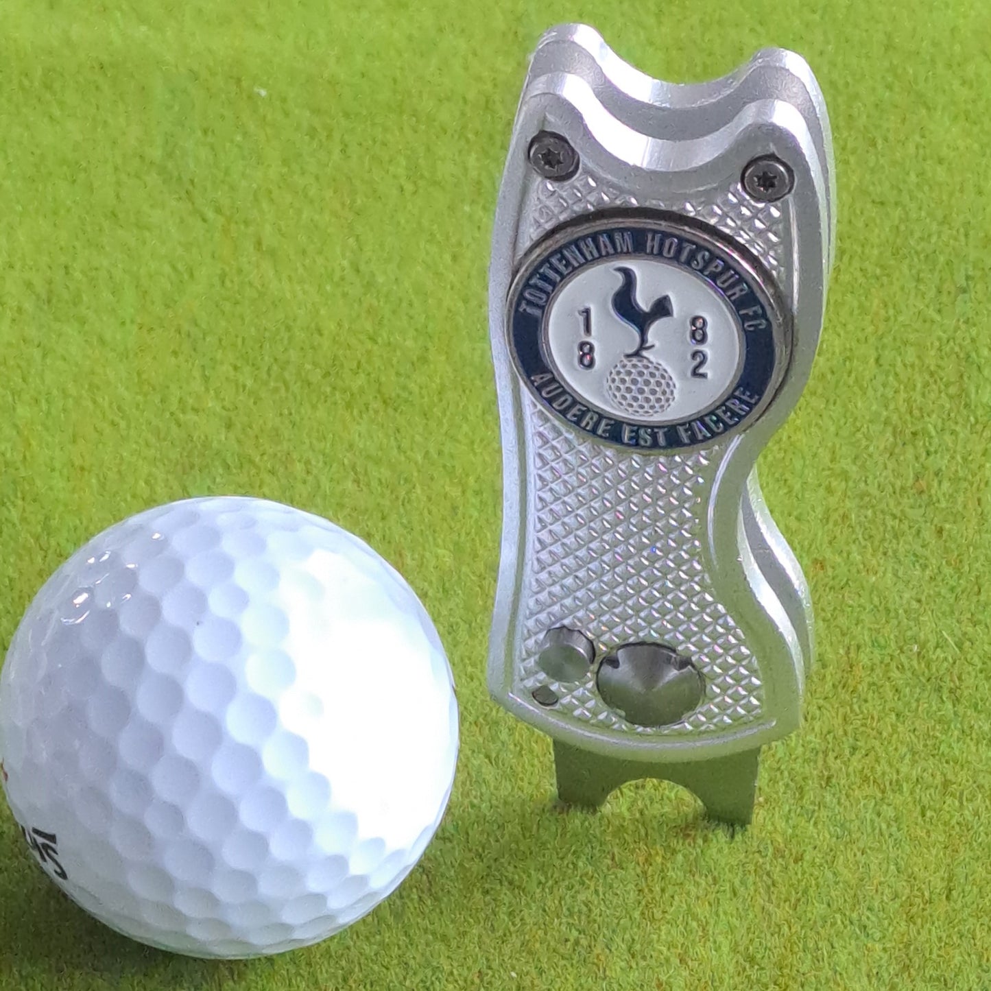 Tottenham Hotspur Metal Golf Ball Marker and Pitch Mark Repair Tool