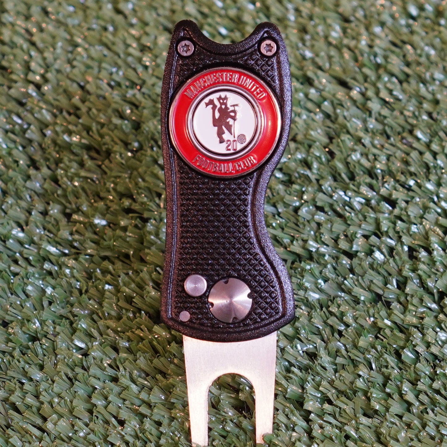 Manchester United Golf Ball Marker with Pitch Mark Repair Tool